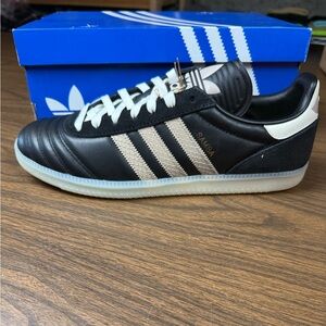 Adidas‎ Samba Black Men’s 11.5 Sneakers, leather upper